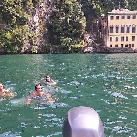 ספינת מלון Private Boat Tour *